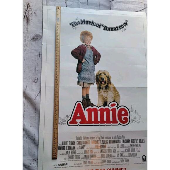 ANNIE Theater Movie Poster One Sheet 1982 Orphan Musical Read - Picture 8 of 11
